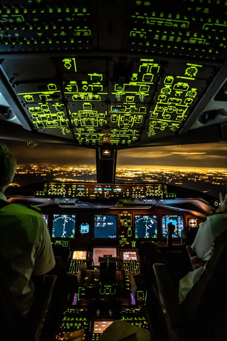 Cours BIA vol de nuit cockpit pilote de ligne