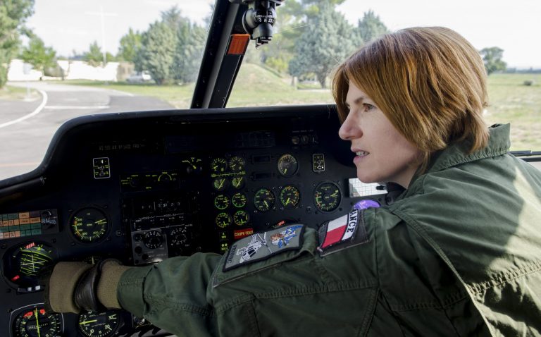 Sandra HASDENTEUFEL BOUXIROT pilote instructrice professionnelle directrice France-BIA