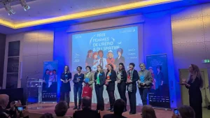 PXL 20251203 203244628